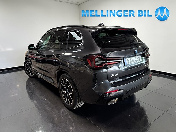 BMW X3 4 of 5
