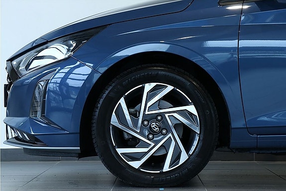 Hyundai i20 3 of 5