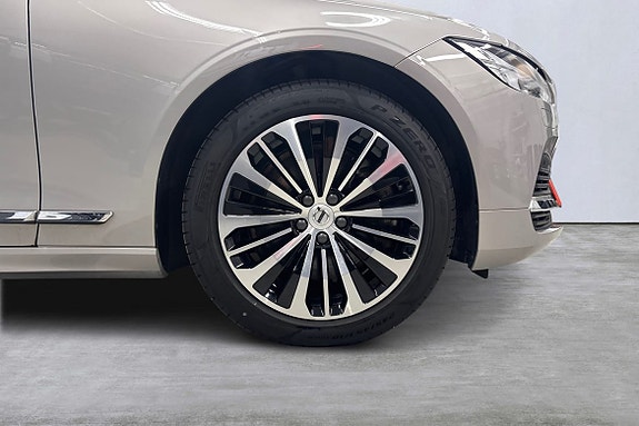 Volvo V90 14 of 22