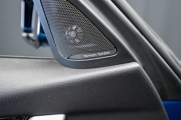 BMW 330e 13 of 25