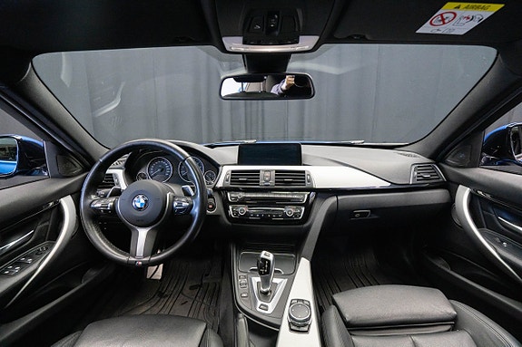 BMW 330e 15 of 25