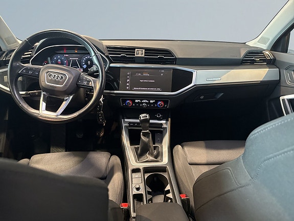 Audi Q3 8 of 18