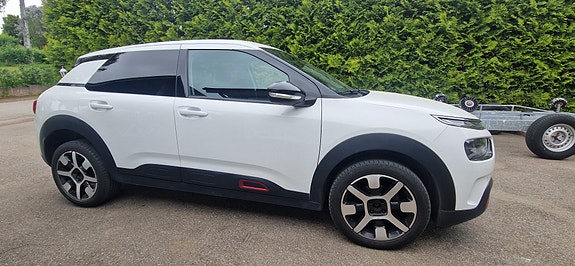 Citroen C4 Cactus 2 of 5