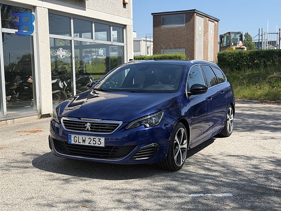 Peugeot 308 3 of 5