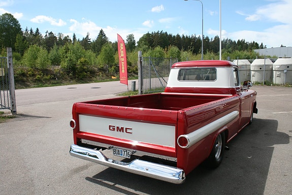 GMC 100 Stepside 4 of 24