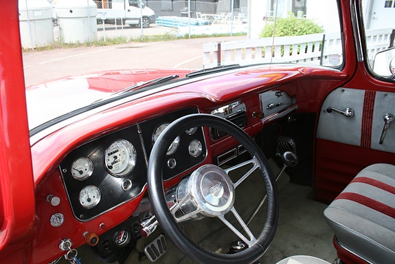 GMC 100 Stepside 18 of 24