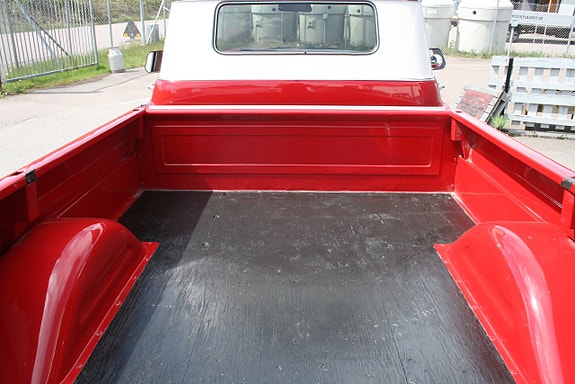 GMC 100 Stepside 17 of 24