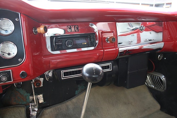 GMC 100 Stepside 21 of 24