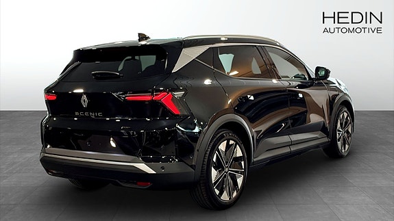 Renault Scenic E-Tech 2 of 5