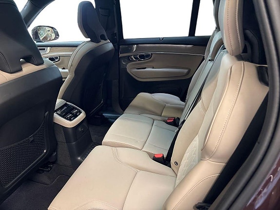 Volvo XC90 6 of 14