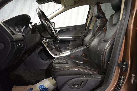 Volvo XC60 8 of 20