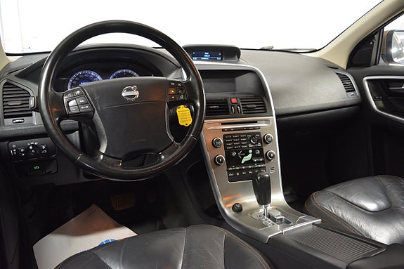 Volvo XC60 11 of 20