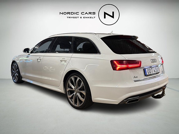 Audi A6 2 of 17