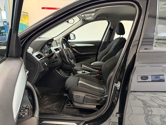 BMW X1 9 of 11