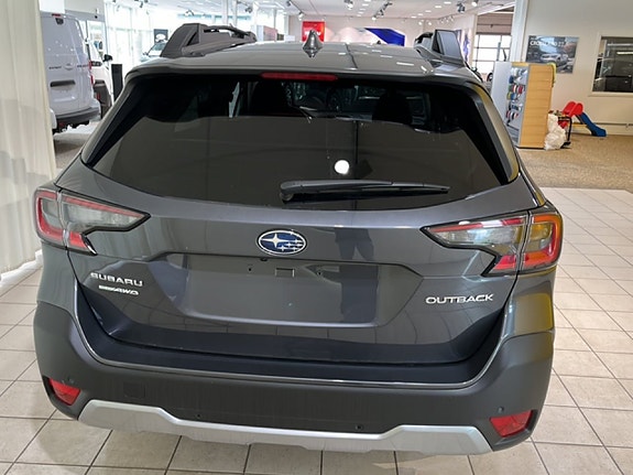 Subaru Outback 4 of 17
