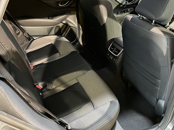 Subaru Outback 7 of 17