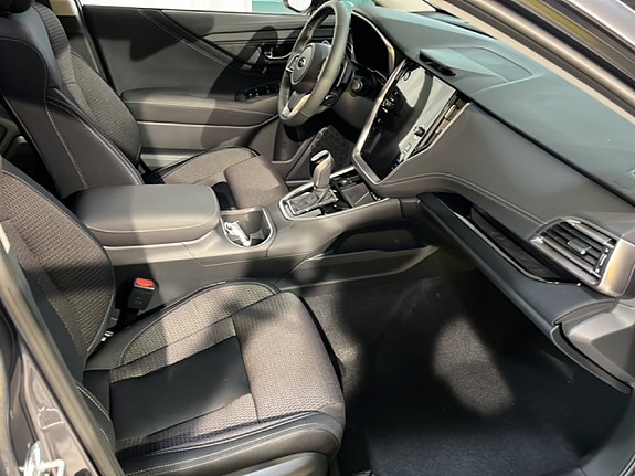 Subaru Outback 6 of 17