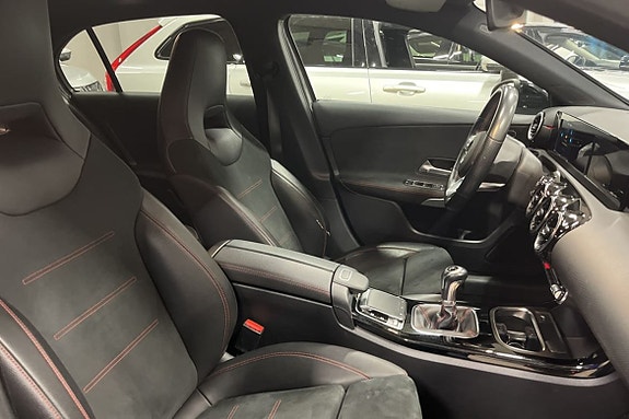 Mercedes-Benz A180 19 of 30