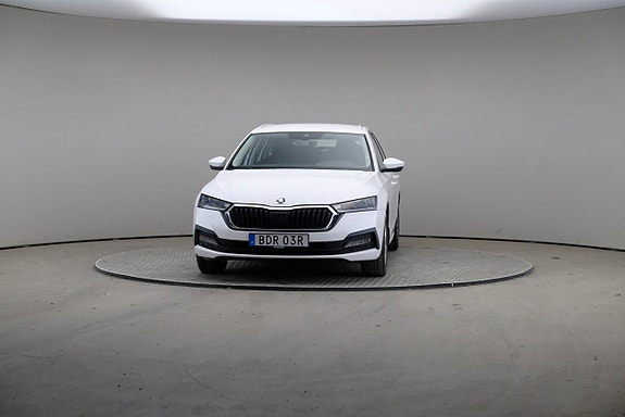 Skoda Octavia 3 of 5