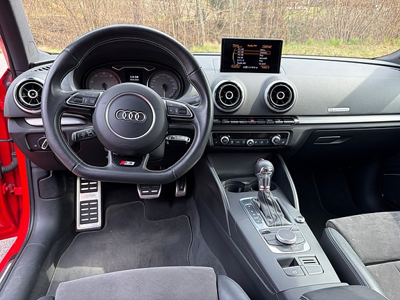 Audi S3 3 of 5