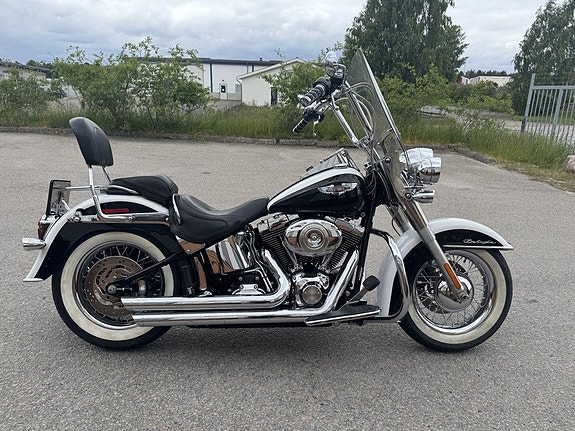 Harley-Davidson FLSTN Softail Deluxe 1.6 Twin Cam 96B 5 of 5