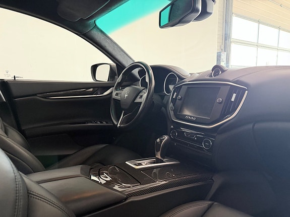 Maserati Ghibli 11 of 18