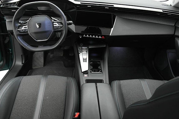 Peugeot 308 SW 8 of 21