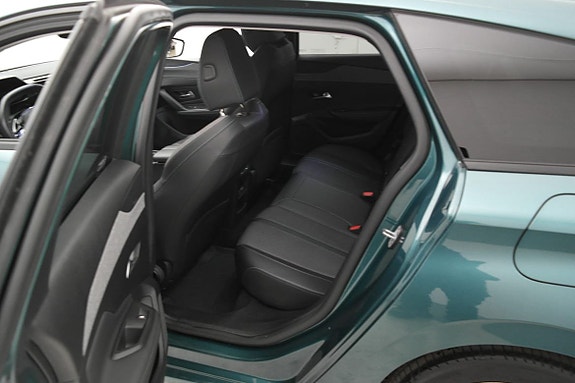 Peugeot 308 SW 20 of 21