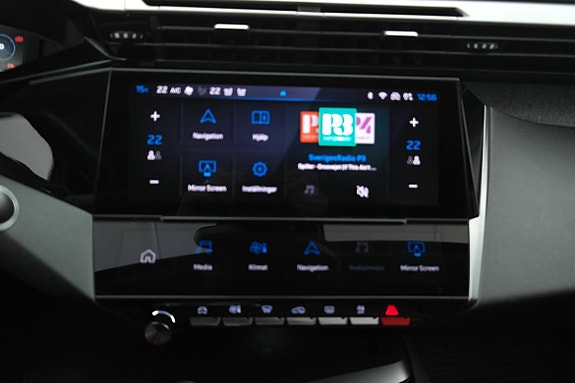 Peugeot 308 SW 15 of 21