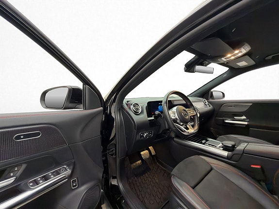 Mercedes-Benz EQA250 10 of 30
