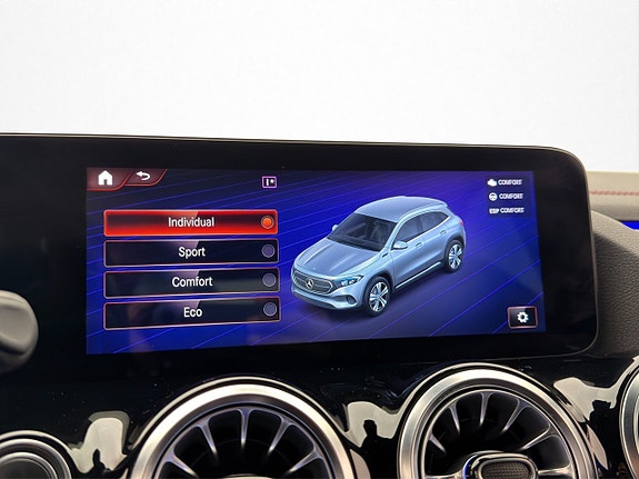 Mercedes-Benz EQA250 23 of 30