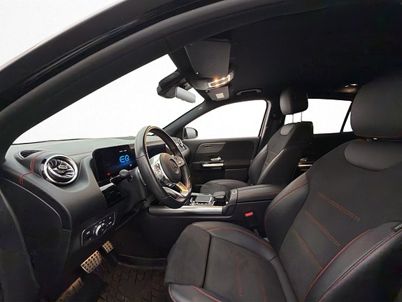 Mercedes-Benz EQA250 11 of 30