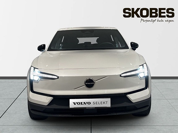 Volvo EX30 2 of 5