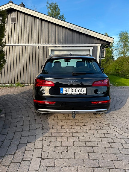 Audi Q5 4 of 5