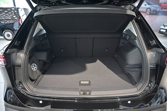 Volkswagen Tiguan 27 of 27