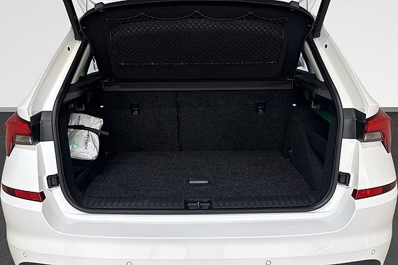 Skoda Kamiq 5 of 9