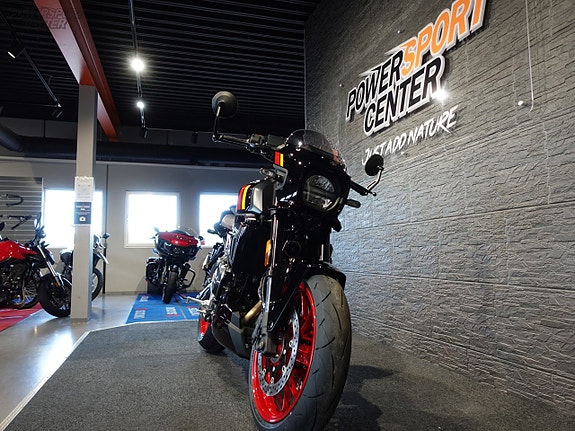 Suzuki GSX 8TT *3,45% upp till 250 000:-!* 3 of 5