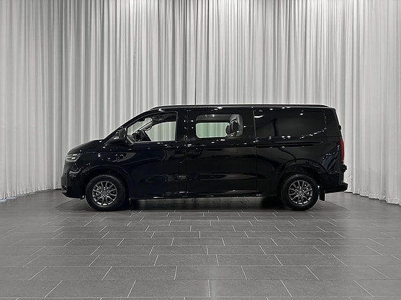 Volkswagen Transporter 2 of 13