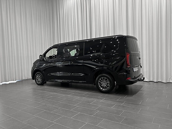 Volkswagen Transporter 3 of 13