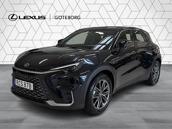 Lexus LBX