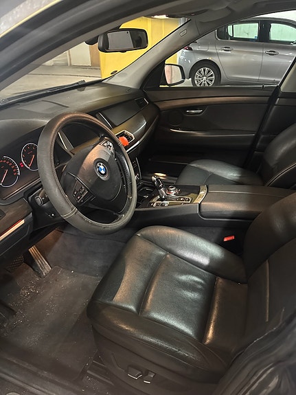 BMW 535i 3 of 5