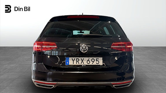 Volkswagen Passat 5 of 5
