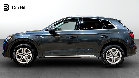 Audi Q5 2 of 5