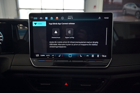 Volkswagen Tiguan 18 of 26