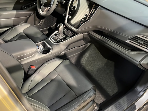 Subaru Outback 3 of 19