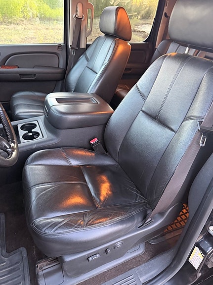 Chevrolet Silverado 2500 12 of 12