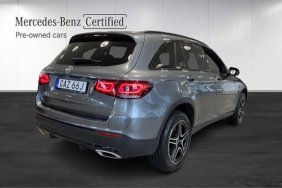 Mercedes-Benz GLC300 2 of 5