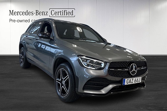 Mercedes-Benz GLC300 3 of 5