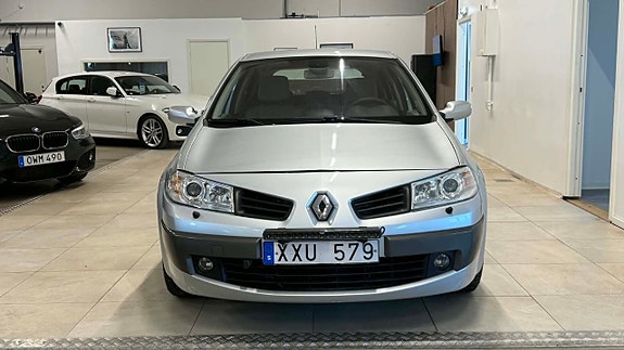 Renault Megane 2 of 15