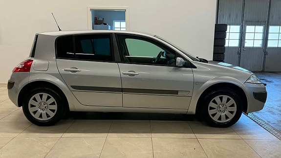 Renault Megane 8 of 15